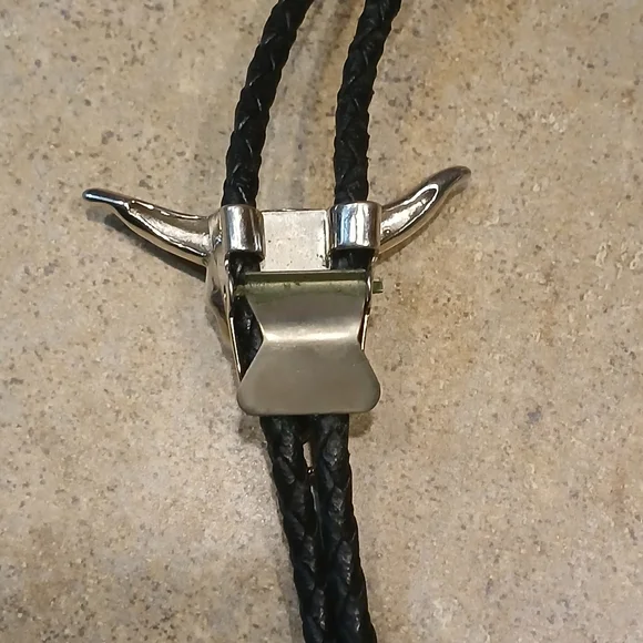 Silver Bull Skull Boho Tie | Turquoise Inlay - Picture 3 of 6